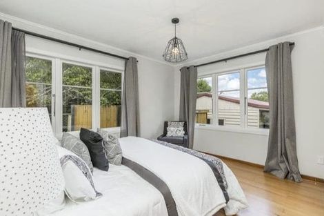 Photo of property in 63 Kervil Avenue, Te Atatu Peninsula, Auckland, 0610