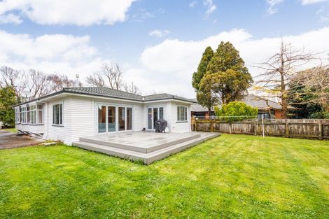 Photo of property in 31 Manapouri Crescent, Hokowhitu, Palmerston North, 4410