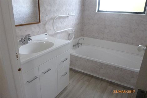 Photo of property in 40b Meander Drive, Welcome Bay, Tauranga, 3112