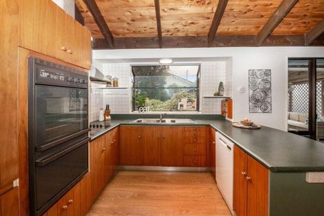 Photo of property in 9 Moxham Grove, Massey, Auckland, 0614