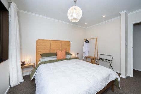 Photo of property in 2 Chestnut Court, Havelock North, 4130