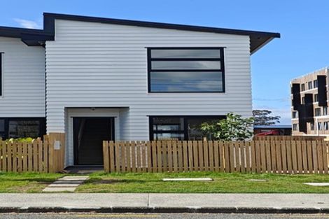 Photo of property in 150a Mcleod Road, Te Atatu South, Auckland, 0610