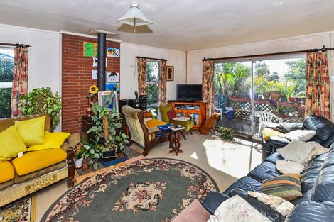 Photo of property in 129 Settlement Road, Papakura, 2110