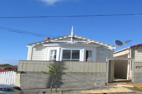 Photo of property in 17 Douglas Street, Mount Cook, Wellington, 6021