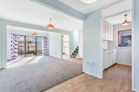 Photo of property in 7/19a Gray Avenue, Mangere East, Auckland, 2024