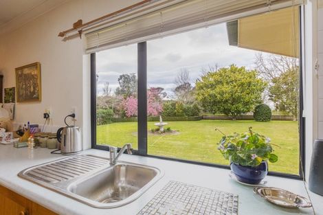 Photo of property in 208 Porangahau Road, Waipukurau, 4200