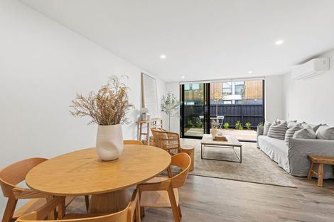 Photo of property in 2/25 Alexandra Street, Richmond, Christchurch, 8013