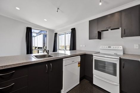Photo of property in 2/2 Hori Street, Vogeltown, New Plymouth, 4310