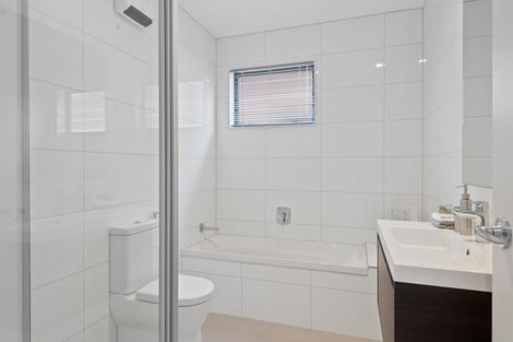 Photo of property in 54 Pepene Avenue, Takanini, 2112