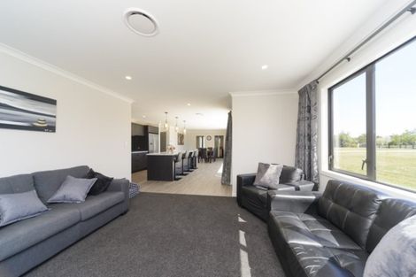 Photo of property in 7 Hartwell Drive, Kelvin Grove, Palmerston North, 4470
