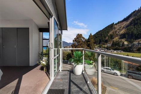 Photo of property in 97 Hallenstein Street, Queenstown, 9300