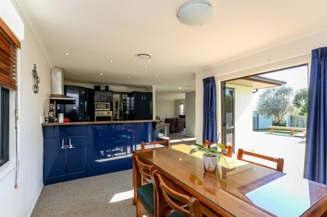 Photo of property in 14 Tupare Place, Highlands Park, New Plymouth, 4312