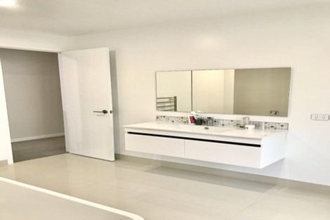 Photo of property in 90 Stoneridge Terrace, Whitford, Manurewa, 2576