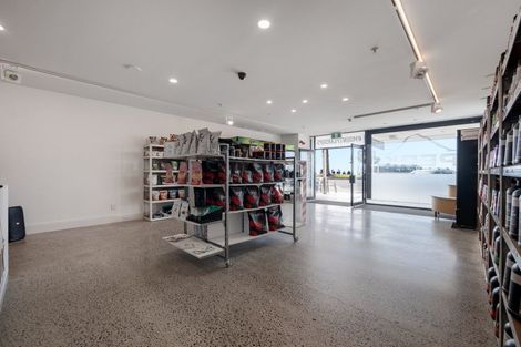 Photo of property in 2a/2 Marine Parade, Mount Maunganui, 3116
