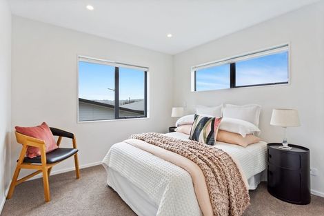 Photo of property in 30 Park Green Avenue, Rosehill, Papakura, 2113