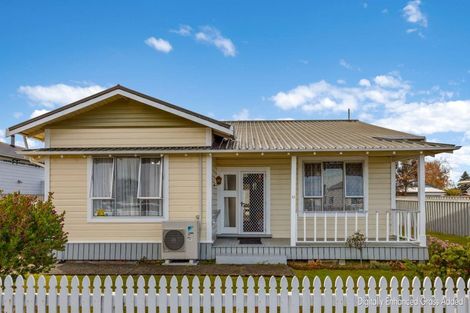 Photo of property in 51 Allardice Street, Dannevirke, 4930