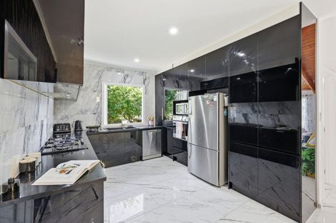 Photo of property in 2/135 Bucklands Beach Road, Bucklands Beach, Auckland, 2012