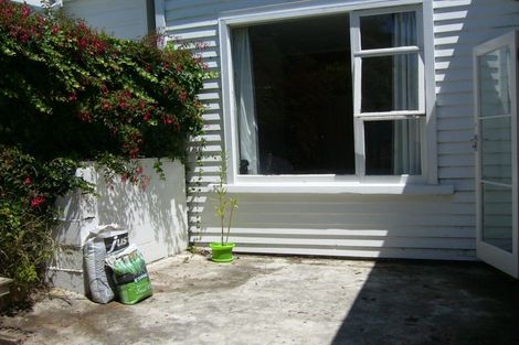 Photo of property in 49 Mckinley Crescent, Brooklyn, Wellington, 6021