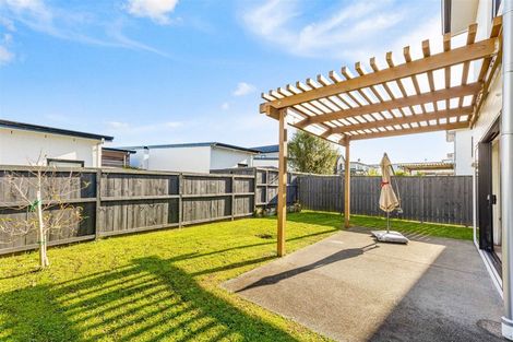 Photo of property in 6 Sacred Kingfisher Road, Hobsonville, Auckland, 0616