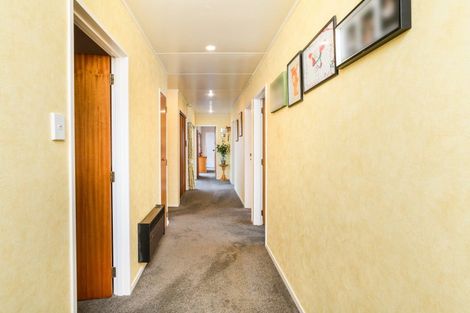 Photo of property in 70 Sherwill Street, Feilding, 4702