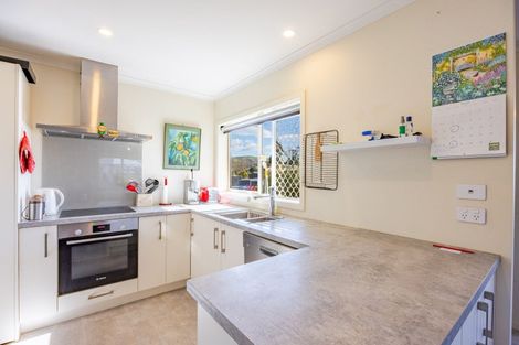 Photo of property in 37 Higginson Street, Otane, 4202