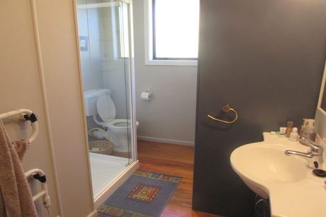 Photo of property in 61 Manuka Crescent, Wanaka, 9305