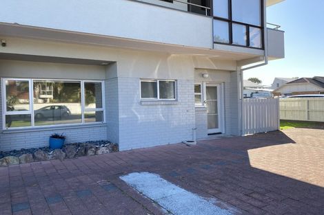 Photo of property in 40 Maunganui Road, Mount Maunganui, 3116