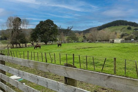 Photo of property in 3132 Kaipara Coast Highway, Glorit, Warkworth, 0984