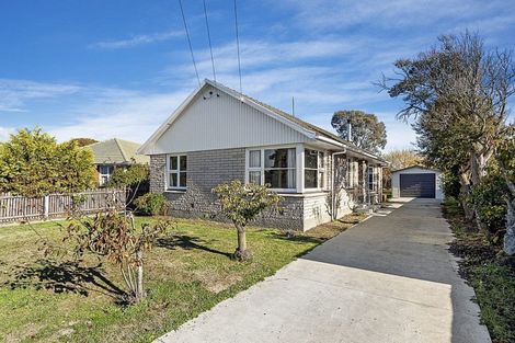 Photo of property in 18 Vivian Street, Burwood, Christchurch, 8083