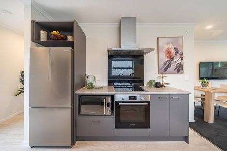 Photo of property in 2 Ronalds Way, Taita, Lower Hutt, 5011