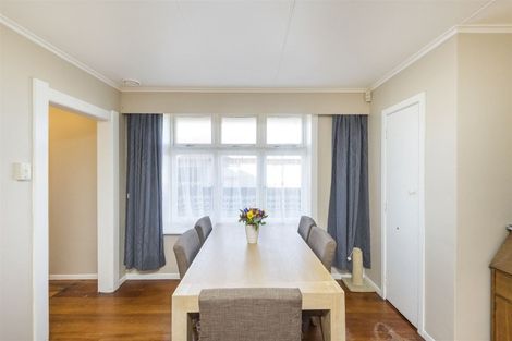 Photo of property in 17 Carthew Street, Feilding, 4702