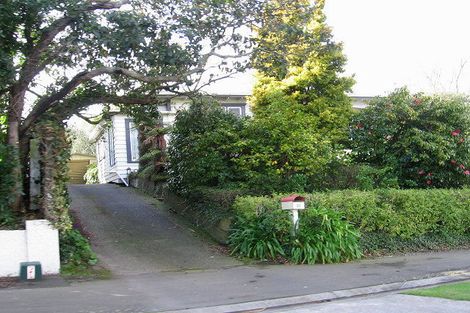 Photo of property in 30 Weston Avenue, Roslyn, Palmerston North, 4414