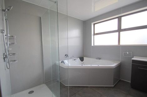 Photo of property in 36 Coutts Road, Gore, 9710