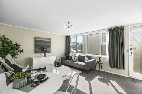 Photo of property in 55u2 Apu Crescent, Lyall Bay, Wellington, 6022