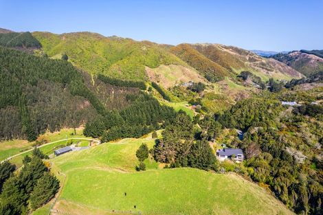 Photo of property in 1142 Paekakariki Hill Road, Paekakariki Hill, Porirua, 5381