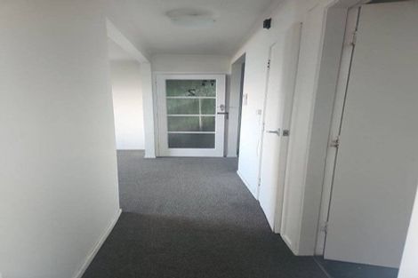 Photo of property in 2/82 Barnard Street, Wadestown, Wellington, 6012