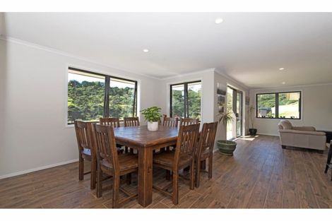 Photo of property in 63b Manuka Grove, Helensville, 0875