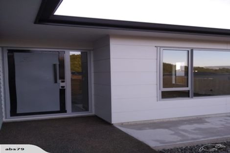 Photo of property in 18 Schooner Drive, Whitby, Porirua, 5024