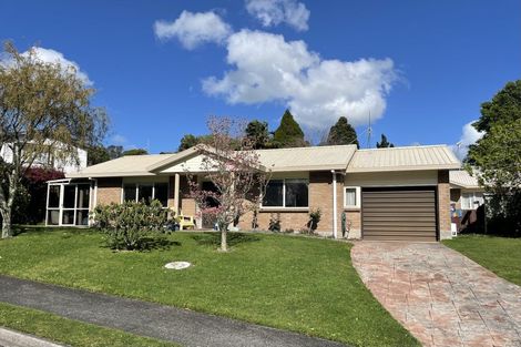 Photo of property in 14 Muir Place, Te Puke, 3119