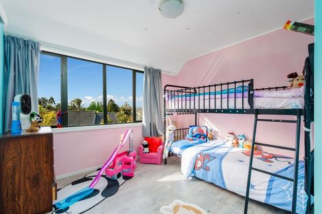 Photo of property in 15/65 Rangatira Road, Beach Haven, Auckland, 0626