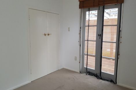 Photo of property in 5 Crockett Lane, Henderson, Auckland, 0610