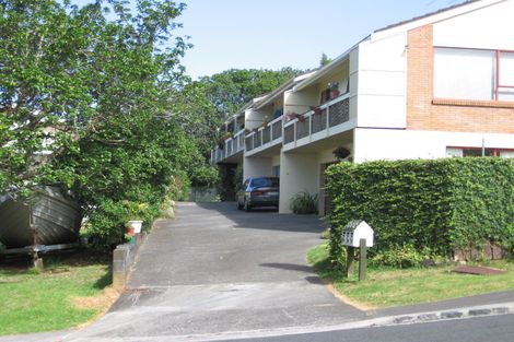 Photo of property in 3/5 Glade Place, Birkenhead, Auckland, 0626