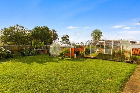 Photo of property in 494 Don Buck Road, Massey, Auckland, 0614