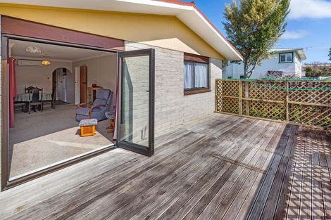 Photo of property in 2/14 Burns Street, Westown, New Plymouth, 4310