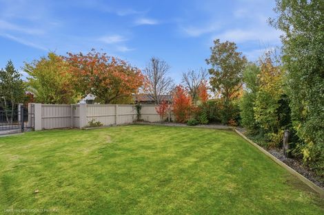 Photo of property in 14 Harlech Mews, Avonhead, Christchurch, 8042