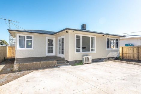 Photo of property in 77 Thatcher Street, Castlecliff, Whanganui, 4501