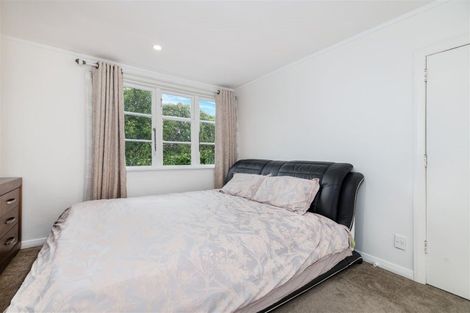 Photo of property in 308 Great North Road, Henderson, Auckland, 0612
