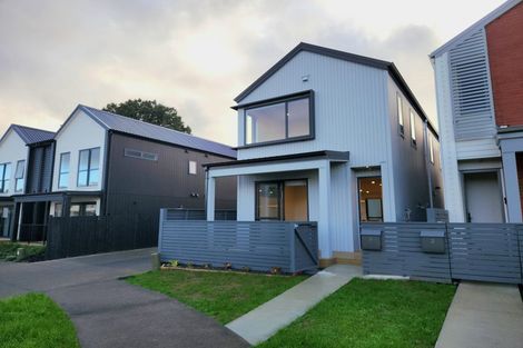 Photo of property in 5 Yellow Pear Lane, Karaka, 2578