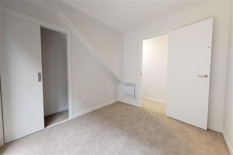 Photo of property in 17u2 Nairn Street, Mount Cook, Wellington, 6011