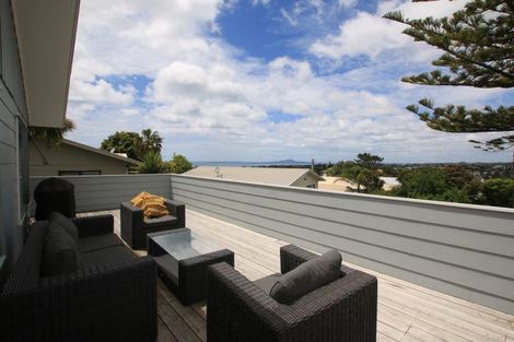 Photo of property in 264 Glenvar Road, Torbay, Auckland, 0630